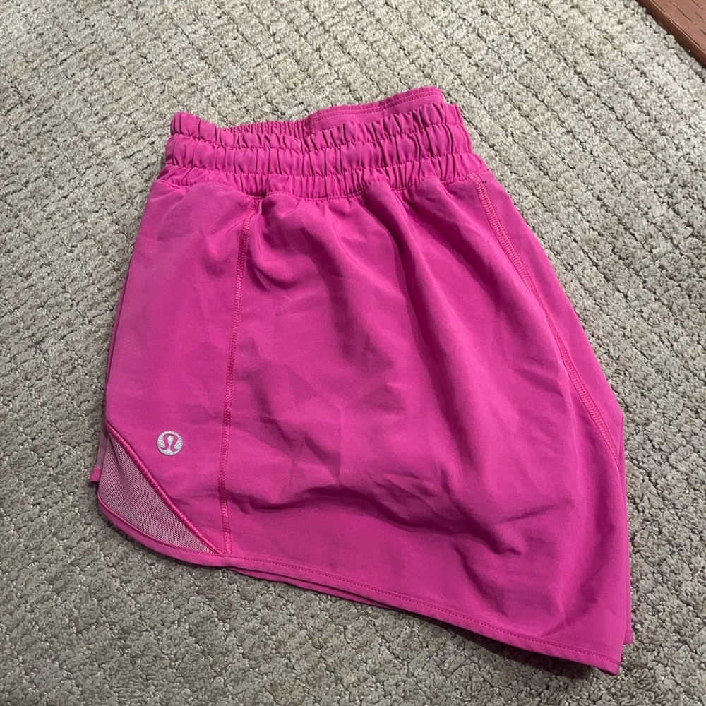 Lululemon 2.5 Hotty Hot Shorts